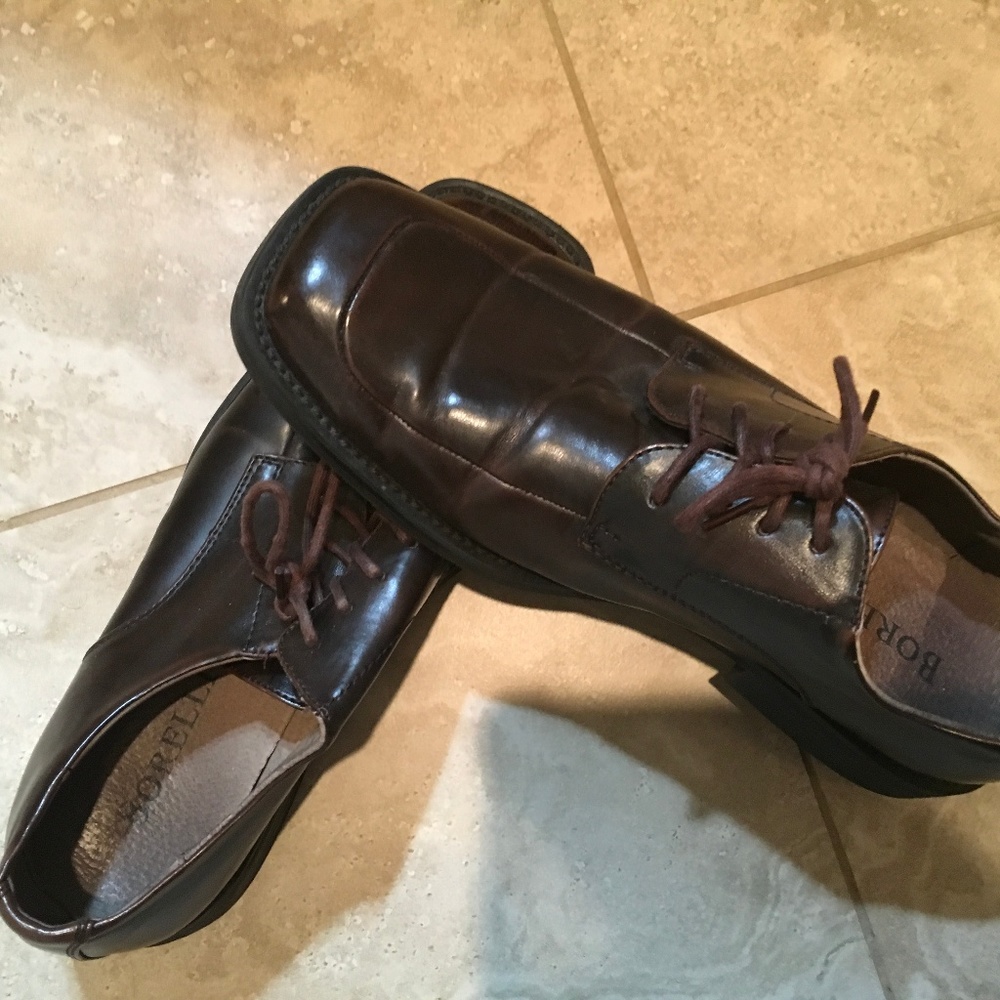 9.5 Mens Borella browns shoes